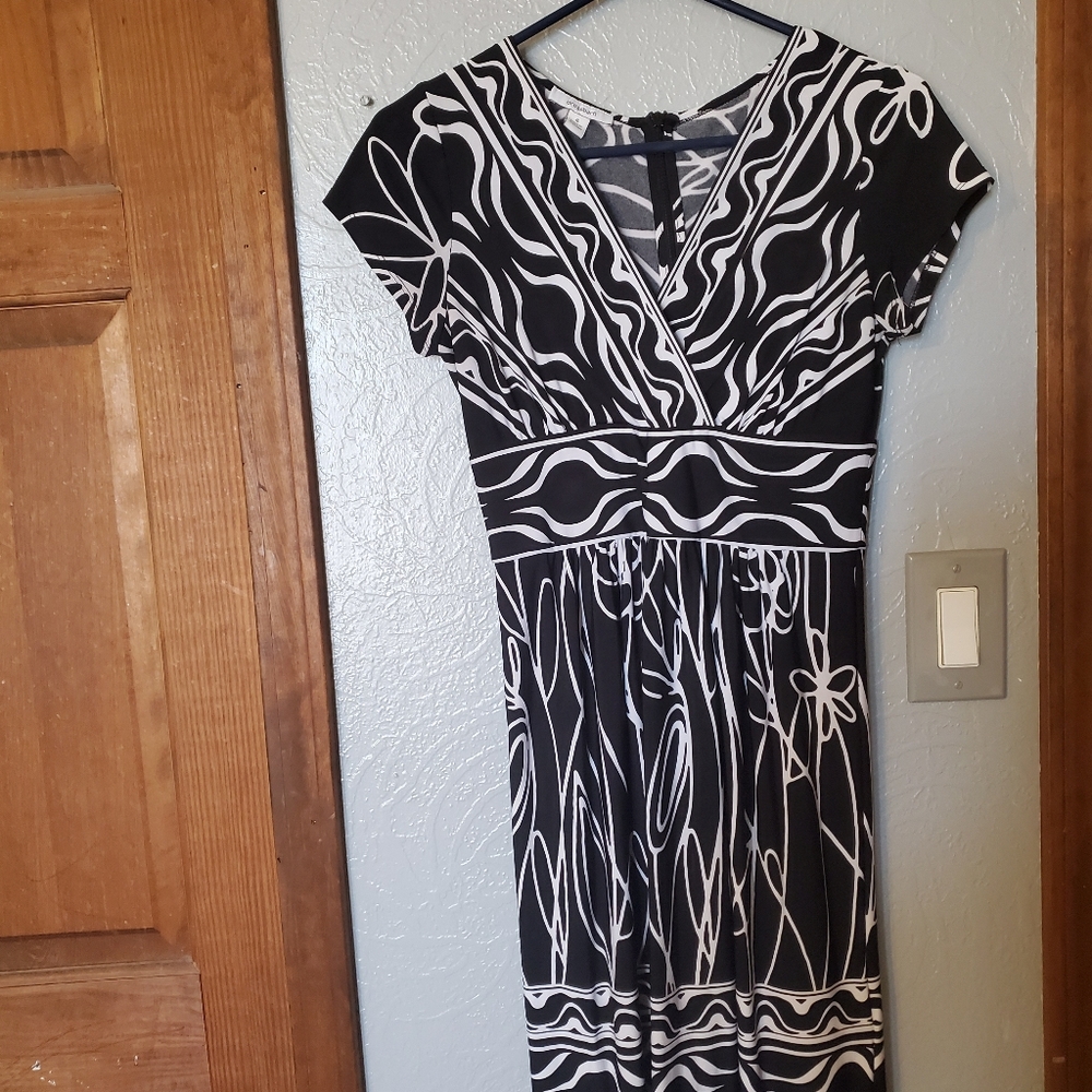 Black and white dress